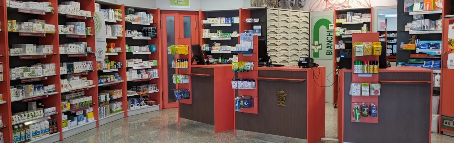 Bancone della Farmacia Bianchi